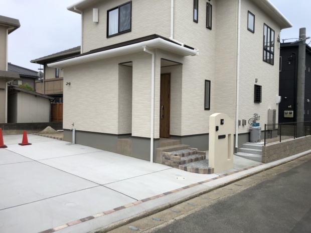 �V�z�O�\�{�H��@��܂��@�S�̑��@���������Îs